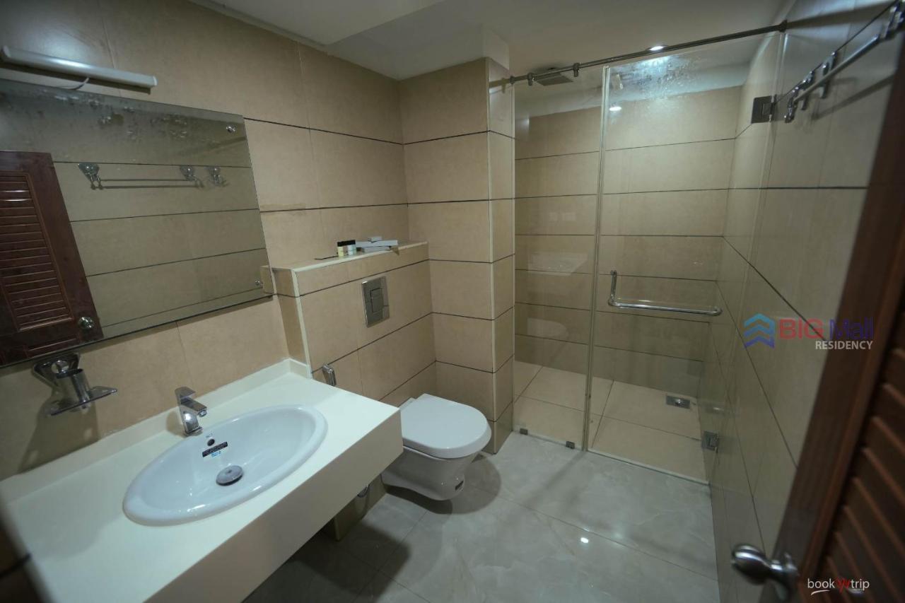 Bigmall Residency Hotel Kannangad Exterior photo