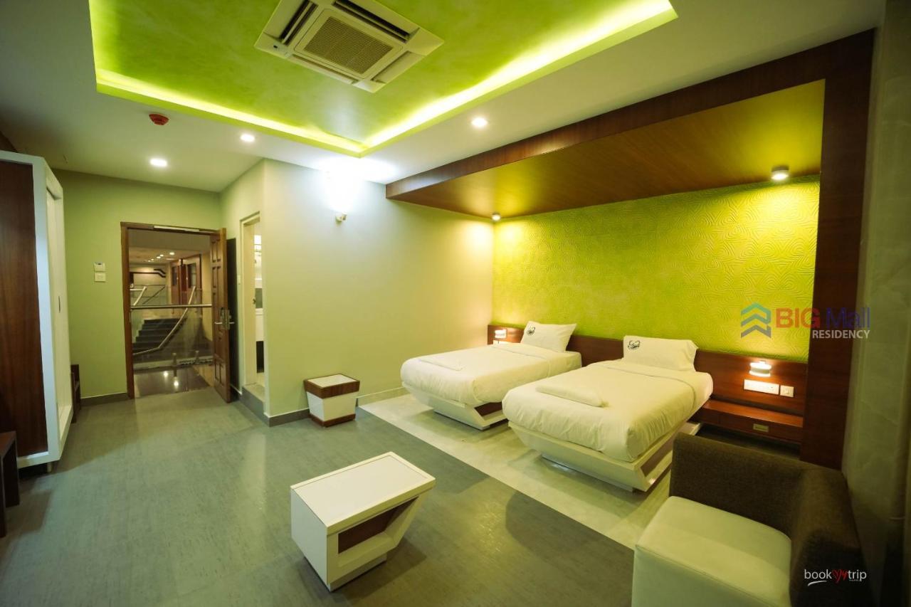 Bigmall Residency Hotel Kannangad Exterior photo